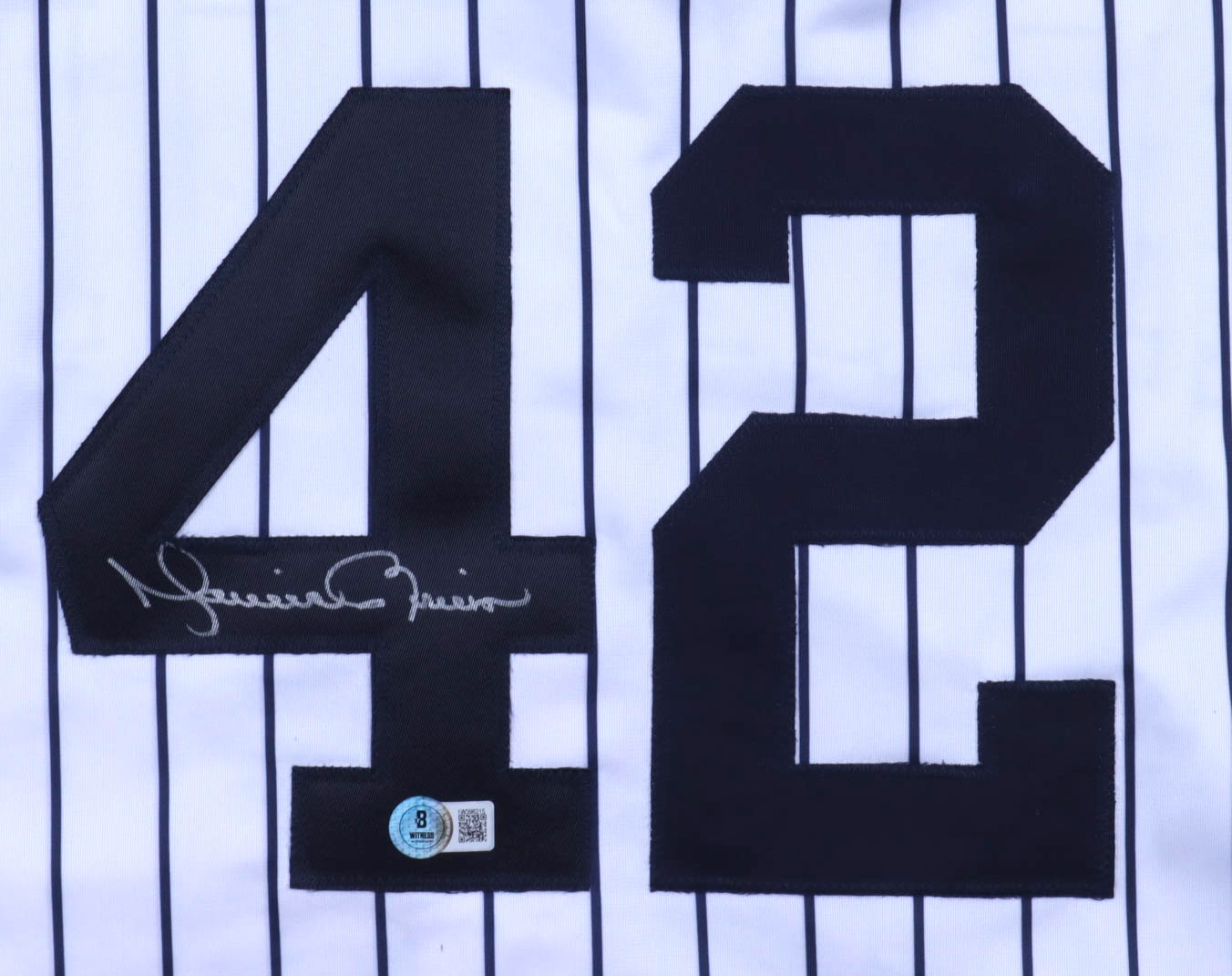 Mariano Rivera Signed Jersey (Beckett) at PristineAuction.com Mariano Rivera Signed Jersey (Beckett) at PristineAuction.com