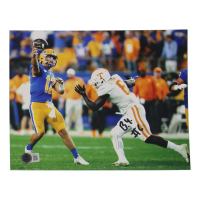 Byron Young Signed Tennessee Volunteers 8x10 Photo (Beckett) at PristineAuction.com