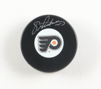 Eric Lindros Signed Flyers Logo Hockey Puck (Schwartz) at PristineAuction.com