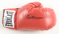 Roberto Duran Signed Everlast Boxing Glove (Schwartz) at PristineAuction.com