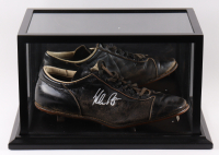 Nolan Ryan Signed Vintage 1960 Rawlings Baseball Cleat (PSA) at PristineAuction.com