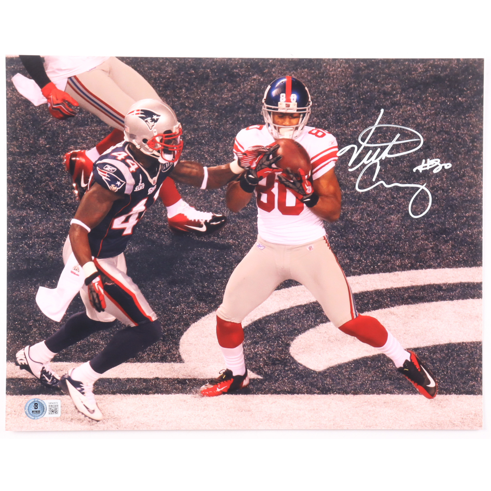 Victor Cruz Signed Giants 11x14 Photo (Beckett) at PristineAuction.com