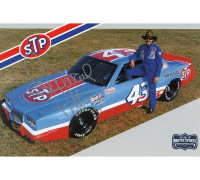 Richard Petty Signed NASCAR 5x7.5 Postcard (Radtke) at PristineAuction.com