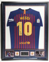 Lionel Messi Signed Custom Framed Jersey Display (Beckett) at PristineAuction.com