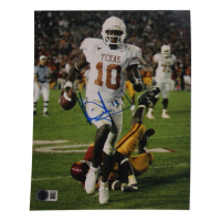 Vince Young Signed Texas Longhorns 8x10 Photo (Beckett) at PristineAuction.com