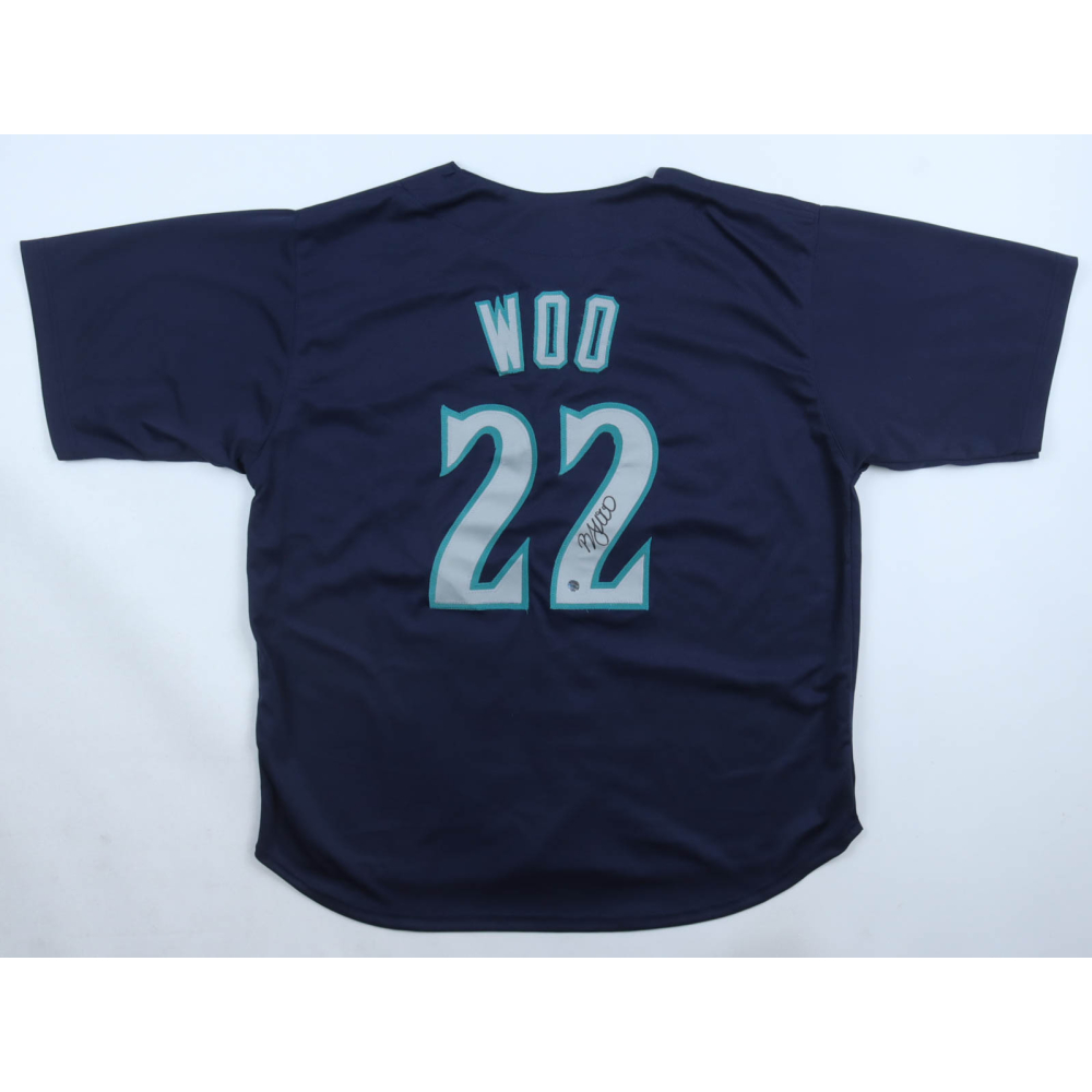 Bryan Woo Signed Jersey (Wilder Tag) at PristineAuction.com