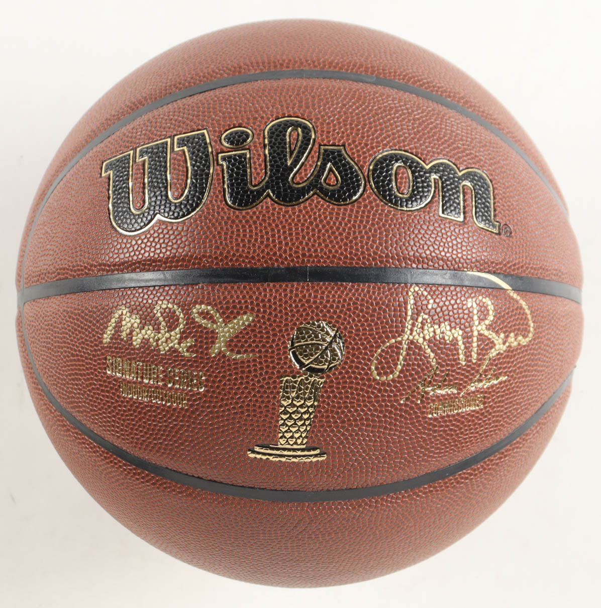 Magic Johnson & Larry Bird Signed NBA Finals Trophy Special Edition Basketball with Display Case (PSA & Beckett) at PristineAuction.com Magic Johnson & Larry Bird Signed NBA Finals Trophy Special Edition Basketball with Display Case (PSA & Beckett) at PristineAuction.com