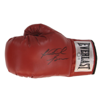Riddick Bowe Signed Everlast Boxing Glove (Schwartz) at PristineAuction.com