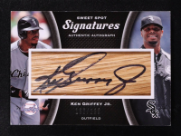 Ken Griffey Jr. 2008 Sweet Spot Signatures #SKG1 Bat #152/230 at PristineAuction.com