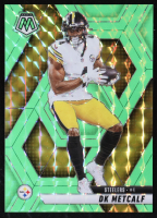 D.K. Metcalf 2025 Panini Mosaic Mosaic Green Fluorescent #33 #09/10 at PristineAuction.com