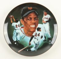 Willie Mays Signed Giants LE 1985 Ceramic Plate (JSA) at PristineAuction.com