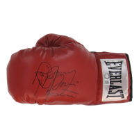 Ray "Boom Boom" Mancini Signed Everlast Boxing Glove (Schwartz) at PristineAuction.com