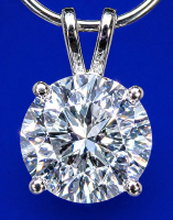 4.09 Carats Lab Grown Diamond Pendant G, VS2 | $6,800 Estimated Retail Value (UGL & IGI Certs) | Brand New at PristineAuction.com