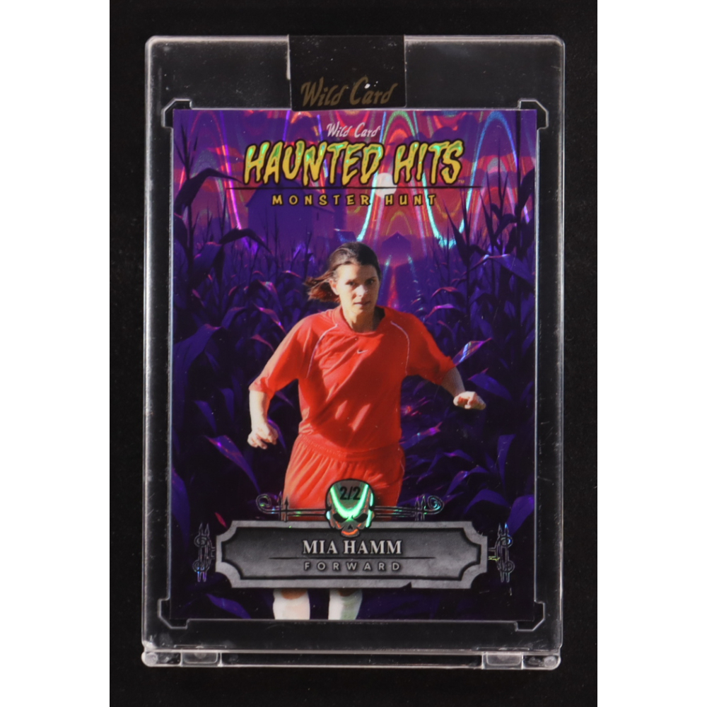 Mia Hamm 2025 Wild Card Haunted Hits Monster Hunt Cornfield Ray wave Purple #HHCF-MH #2/2 at PristineAuction.com