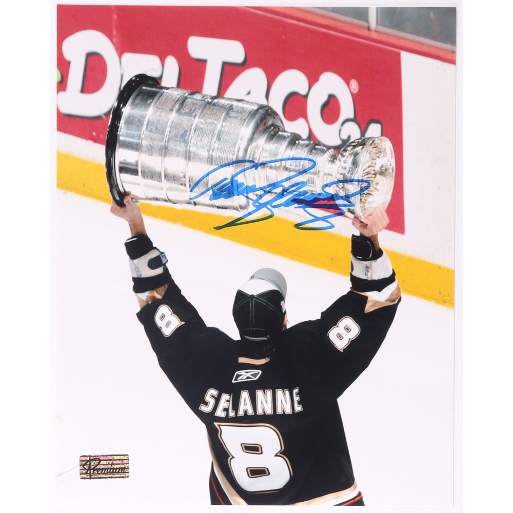 Teemu Selanne Signed Ducks 8x10 Photo (Premium Autographs) at PristineAuction.com