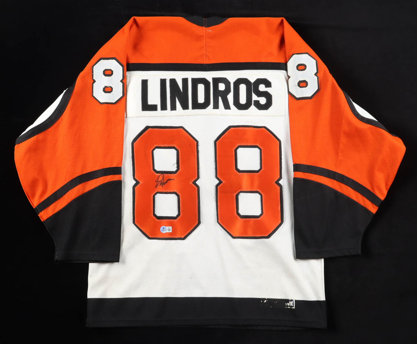 Eric Lindros Signed Flyers Jersey (Beckett) at PristineAuction.com Eric Lindros Signed Flyers Jersey (Beckett) at PristineAuction.com