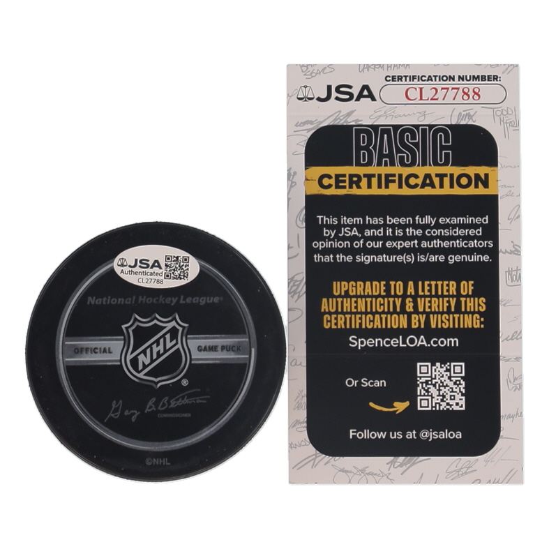 Tomas Kopecky Signed 2009 Winter Classic Logo Hockey Puck (JSA) at PristineAuction.com Tomas Kopecky Signed 2009 Winter Classic Logo Hockey Puck (JSA) at PristineAuction.com