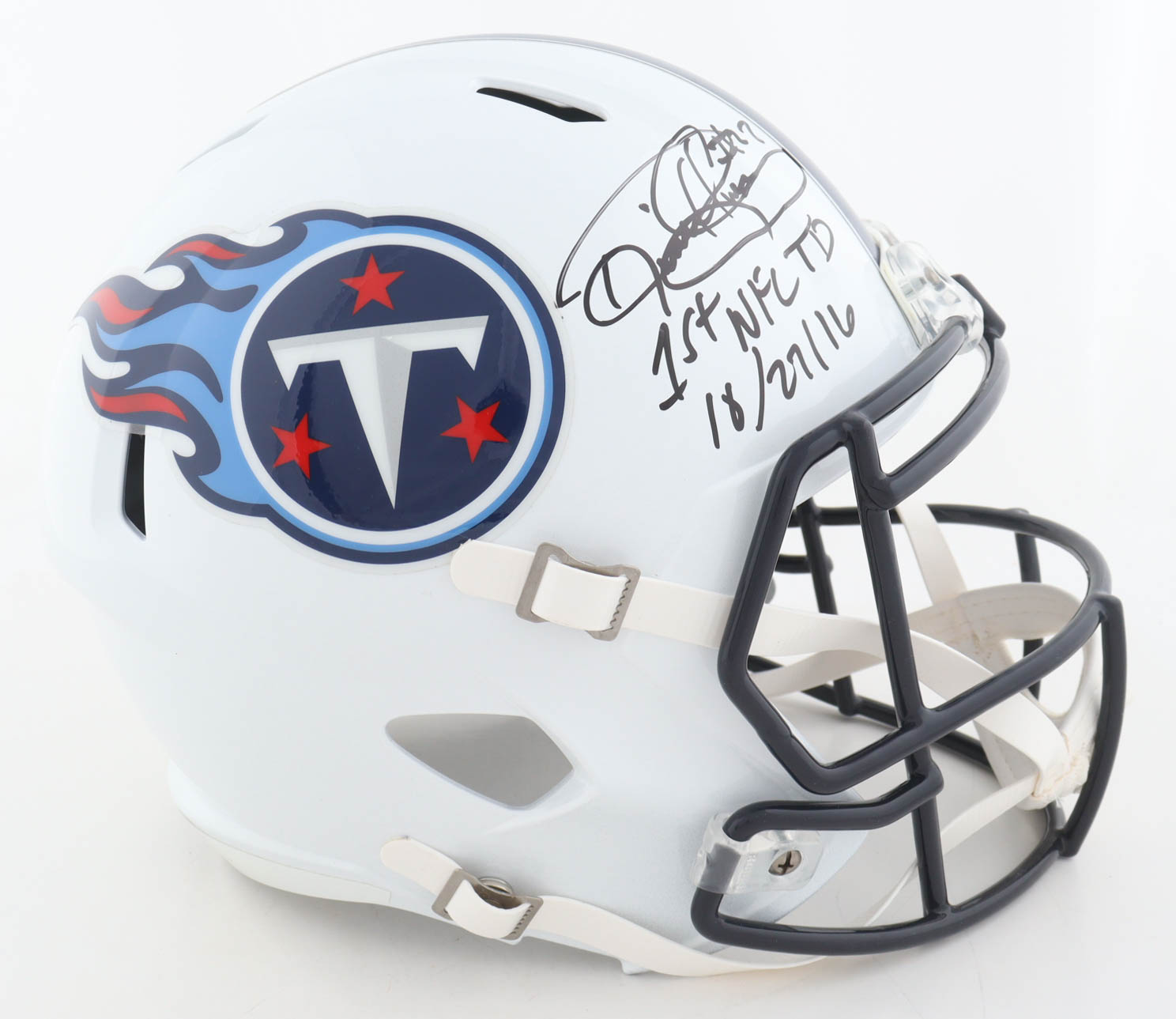 Derrick Henry Signed Titans Full-Size Speed Helmet Inscribed "1st NFL TD 10/27/16" (Henry) at PristineAuction.com Derrick Henry Signed Titans Full-Size Speed Helmet Inscribed "1st NFL TD 10/27/16" (Henry) at PristineAuction.com