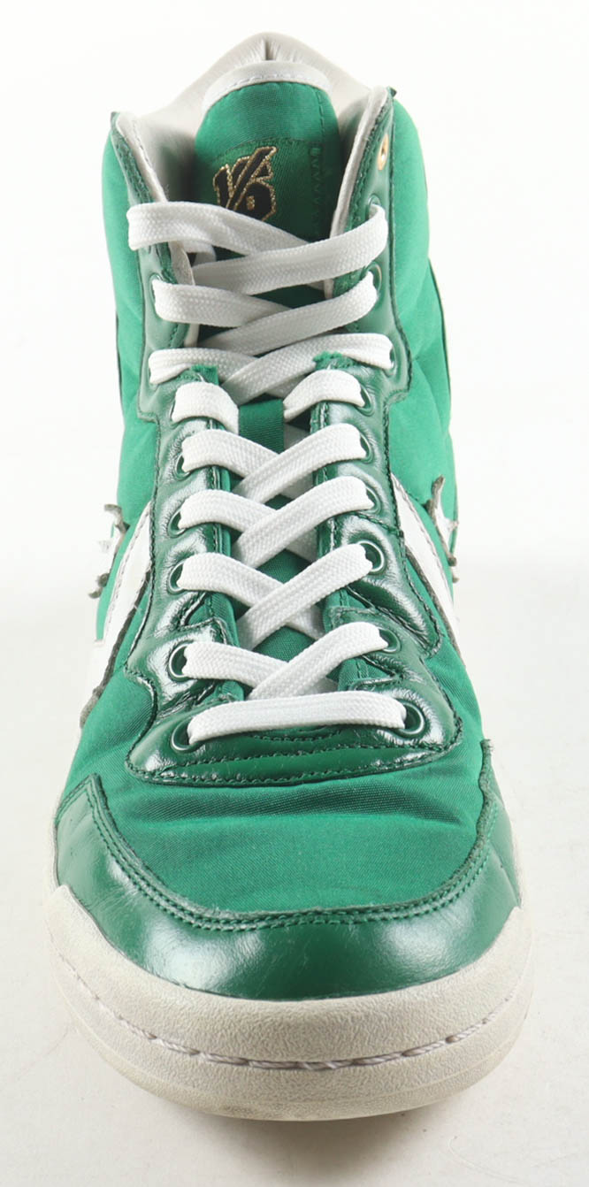 Larry Bird Signed Converse Special Edition 1984 Boston Celtics Championships Retired Shoe (PSA) at PristineAuction.com Larry Bird Signed Converse Special Edition 1984 Boston Celtics Championships Retired Shoe (PSA) at PristineAuction.com