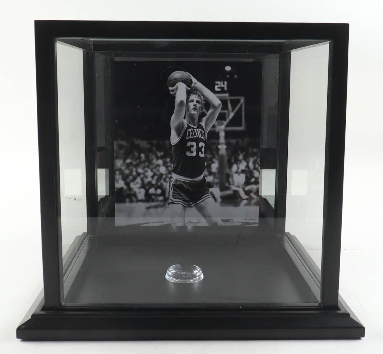 Larry Bird Signed Converse Special Edition 1984 Boston Celtics Championships Retired Shoe (PSA) at PristineAuction.com Larry Bird Signed Converse Special Edition 1984 Boston Celtics Championships Retired Shoe (PSA) at PristineAuction.com