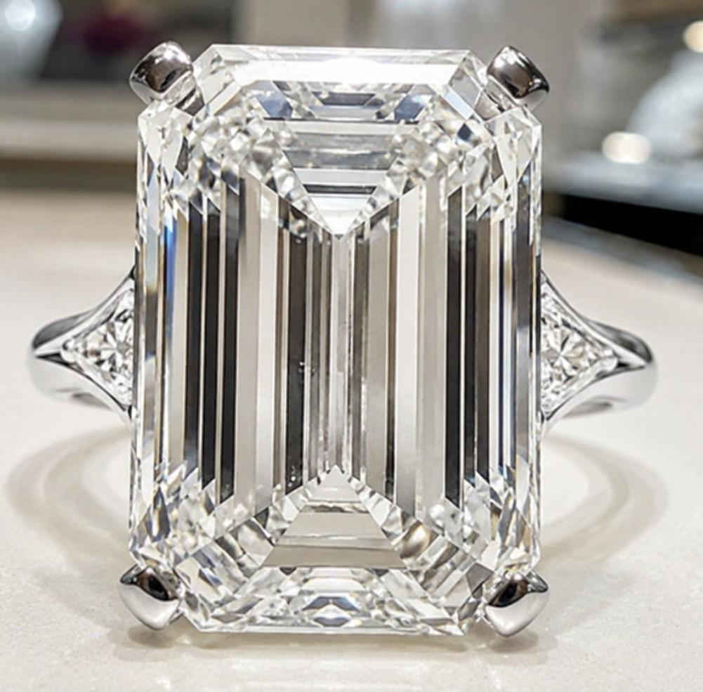 12.49 Carats Lab Grown Diamond Ring G, VVS2 | $18,500 Estimated Retail Value (UGL & IGI Certs) | Emerald Cut| Brand New at PristineAuction.com 12.49 Carats Lab Grown Diamond Ring G, VVS2 | $18,500 Estimated Retail Value (UGL & IGI Certs) | Emerald Cut| Brand New at PristineAuction.com