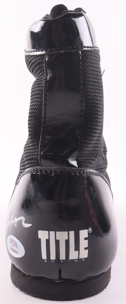 Julio Cesar Chavez Signed Title Pro Boxing Boot (PSA) at PristineAuction.com Julio Cesar Chavez Signed Title Pro Boxing Boot (PSA) at PristineAuction.com