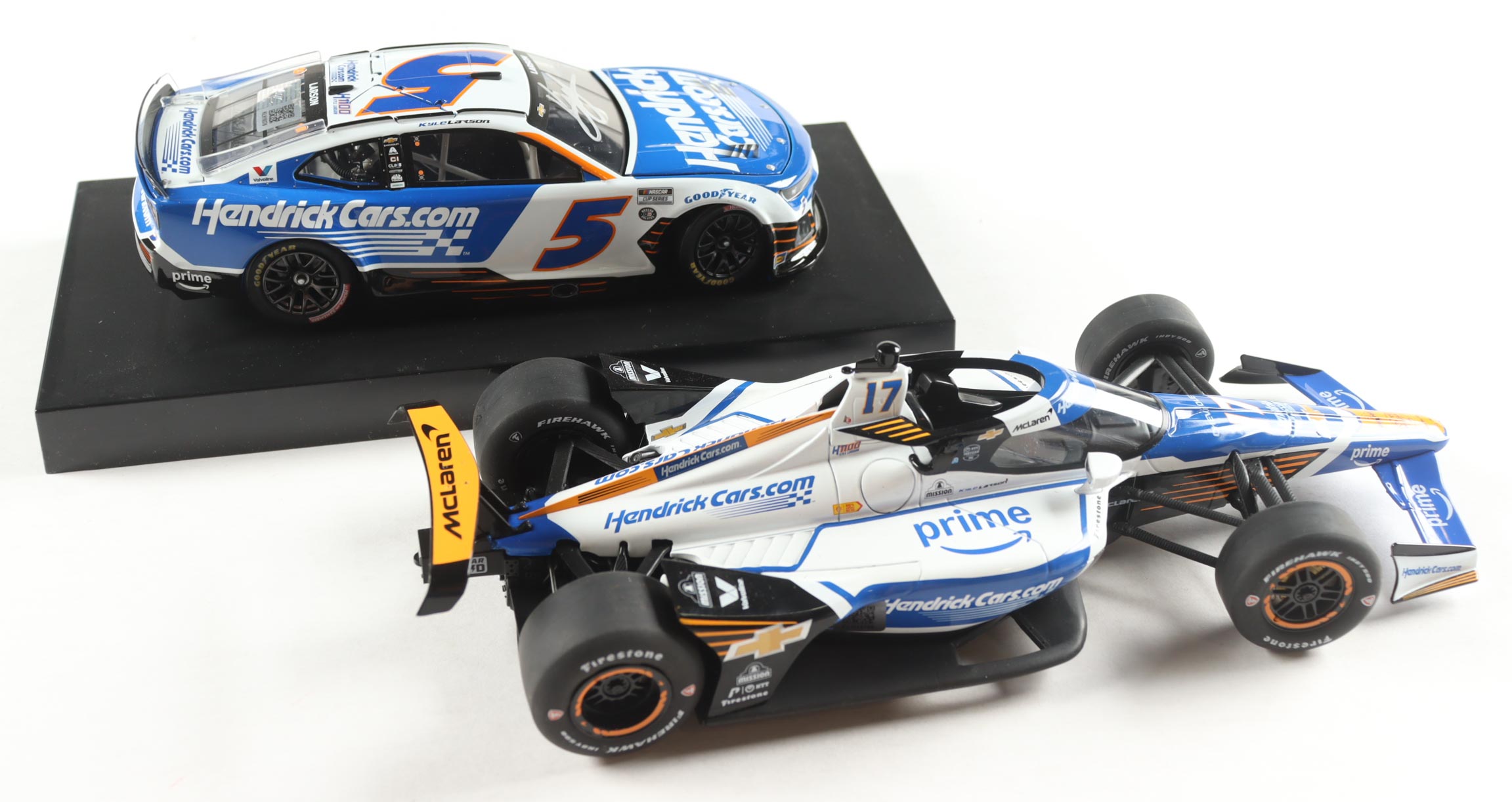 Kyle Larson Signed 2025 H1100 "Coke 600" & "Indy 500" Double | 2-Pack | 1:24/1:18 Diecast Cars (Larson COA) at PristineAuction.com Kyle Larson Signed 2025 H1100 "Coke 600" & "Indy 500" Double | 2-Pack | 1:24/1:18 Diecast Cars (Larson COA) at PristineAuction.com