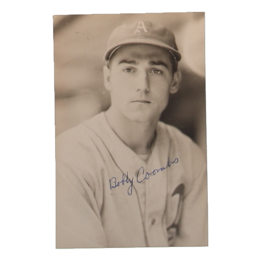 Bobby Coombs Signed 3x5 Photo Postcard (JSA) at PristineAuction.com Bobby Coombs Signed 3x5 Photo Postcard (JSA) at PristineAuction.com