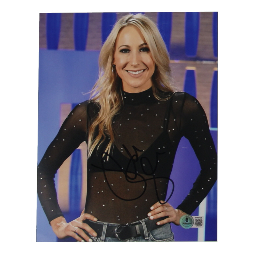 Nikki Glaser Signed 8x10 Photo (Beckett) | Pristine Auction