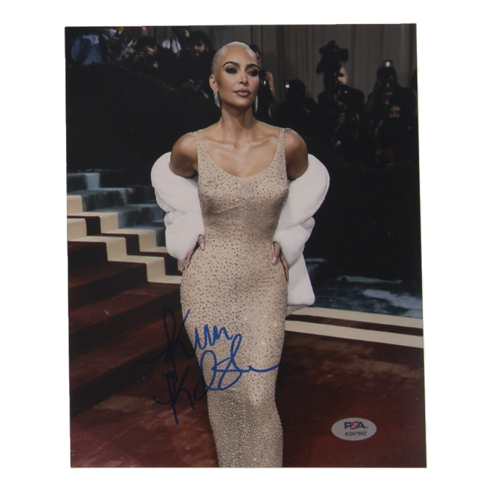 Kim Kardashian Signed 8x10 Photo (PSA) | Pristine Auction
