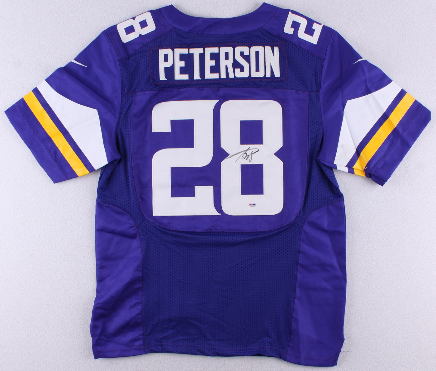 Adrian Peterson Signed Vikings Jersey (PSA COA) at PristineAuction.com Adrian Peterson Signed Vikings Jersey (PSA COA) at PristineAuction.com