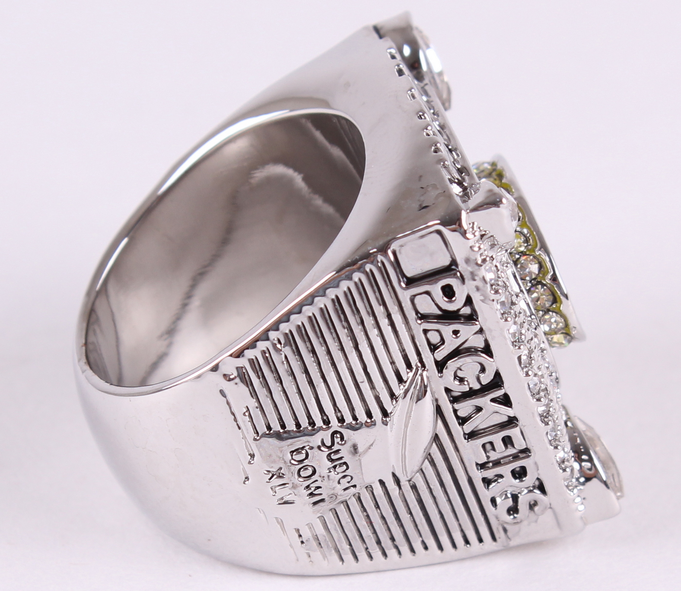 Aaron Rodgers Packers High Quality Replica 2010 Super Bowl XLV Championship Ring at PristineAuction.com Aaron Rodgers Packers High Quality Replica 2010 Super Bowl XLV Championship Ring at PristineAuction.com