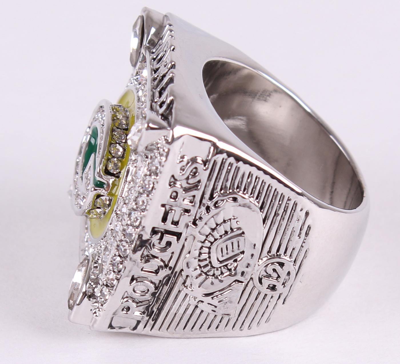 Aaron Rodgers Packers High Quality Replica 2010 Super Bowl XLV Championship Ring at PristineAuction.com Aaron Rodgers Packers High Quality Replica 2010 Super Bowl XLV Championship Ring at PristineAuction.com