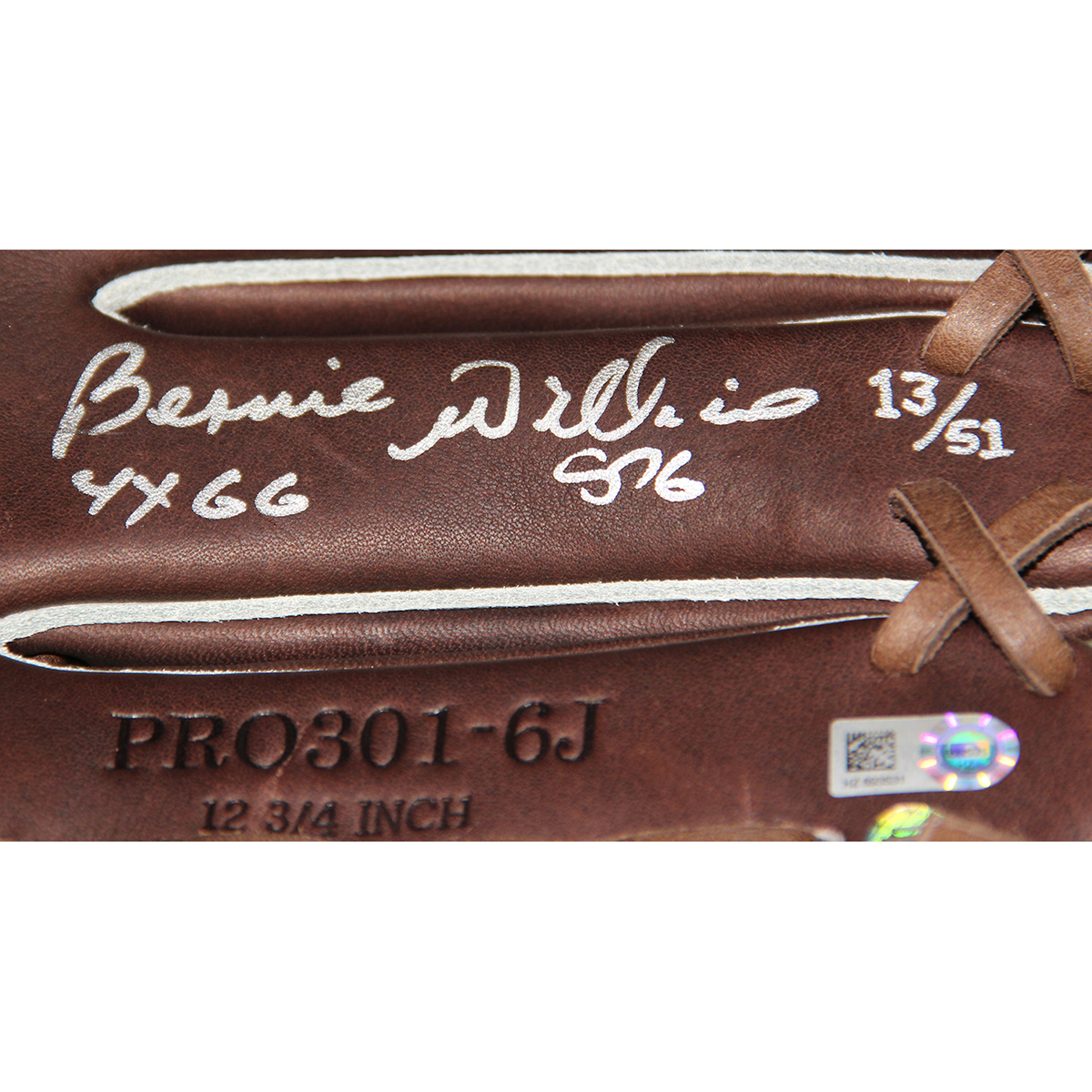 Bernie Williams Signed Rawlings Custom Stitched Fielding Glove Inscribed "4x GG" (Steiner COA) at PristineAuction.com Bernie Williams Signed Rawlings Custom Stitched Fielding Glove Inscribed "4x GG" (Steiner COA) at PristineAuction.com
