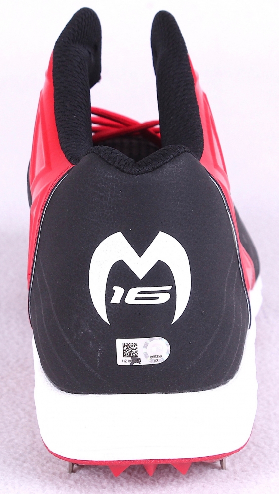 Brian McCann Signed Braves Mizuno Baseball Shoe (MLB Brian McCann Signed Braves Mizuno Baseball Shoe (MLB