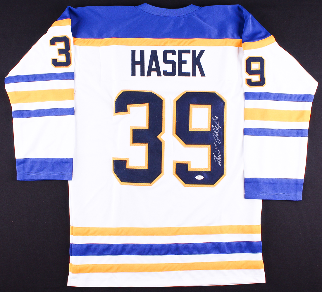 Dominik Hasek Signed Sabres Jersey (JSA COA) at PristineAuction.com Dominik Hasek Signed Sabres Jersey (JSA COA) at PristineAuction.com