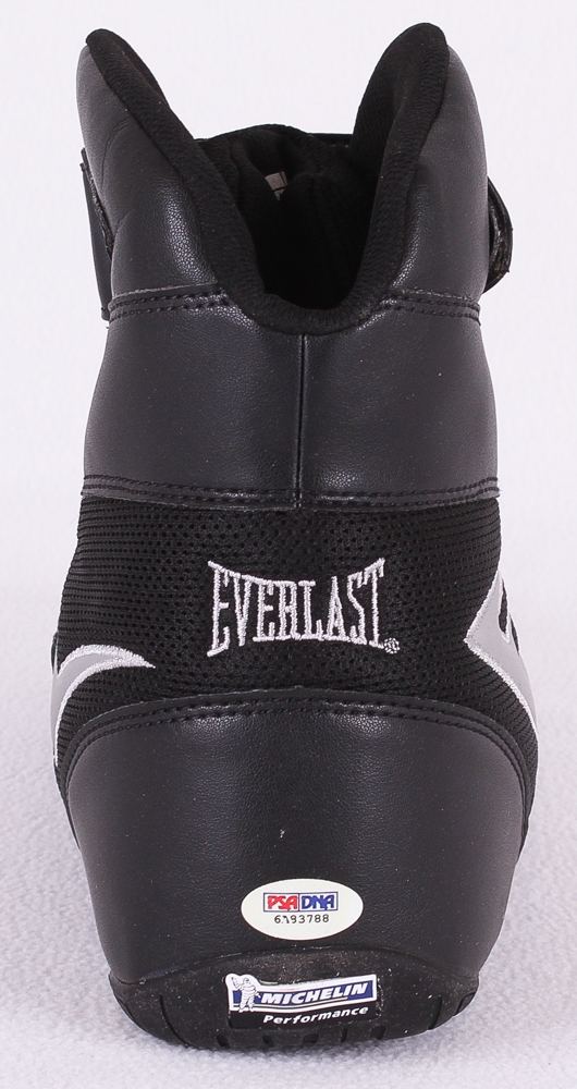 Mike Tyson Signed Everlast Boxing Shoe (PSA COA) Pristine Auction