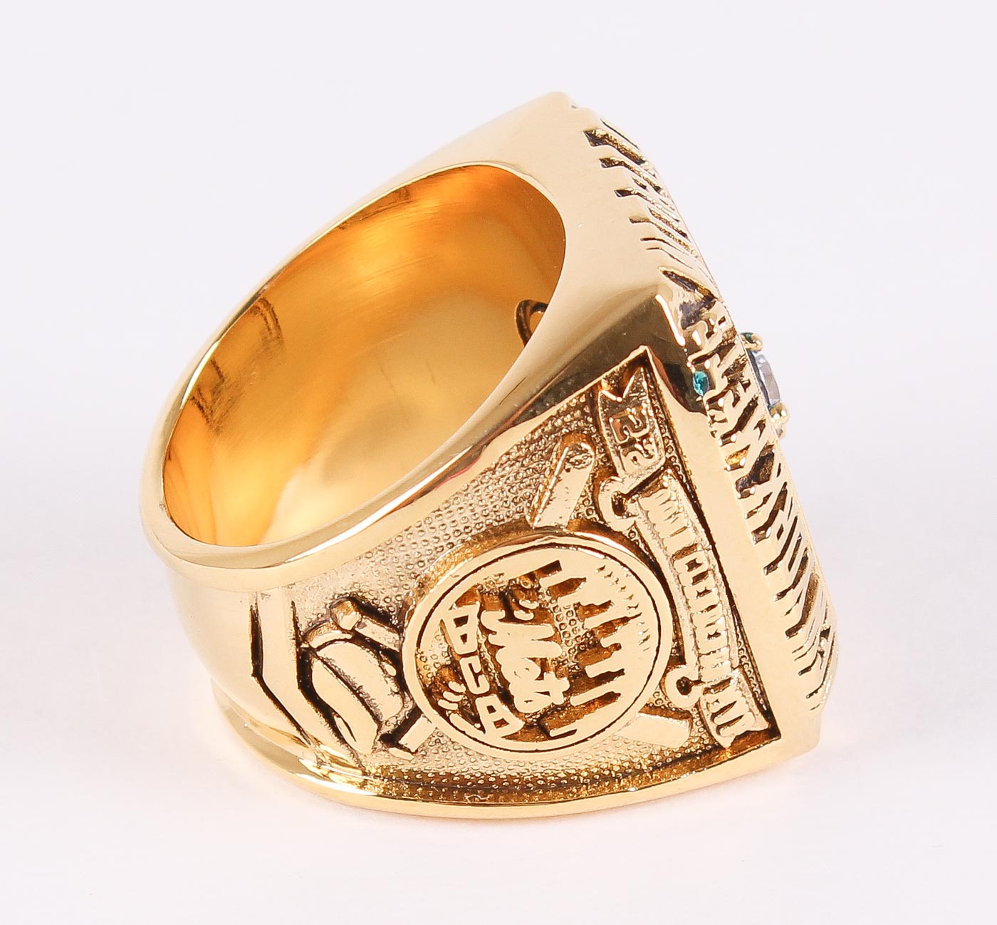Tom Seaver Mets High Quality Replica 1969 World Series Championship Ring at PristineAuction.com Tom Seaver Mets High Quality Replica 1969 World Series Championship Ring at PristineAuction.com