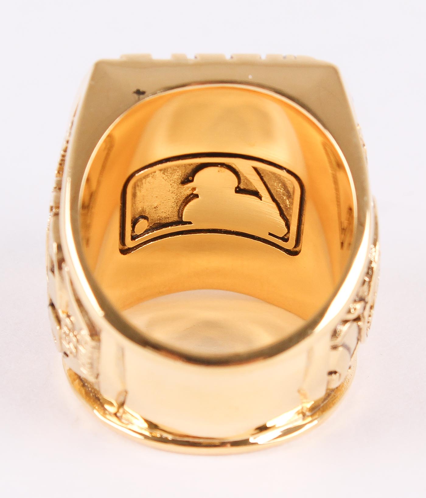 Tom Seaver Mets High Quality Replica 1969 World Series Championship Ring at PristineAuction.com Tom Seaver Mets High Quality Replica 1969 World Series Championship Ring at PristineAuction.com