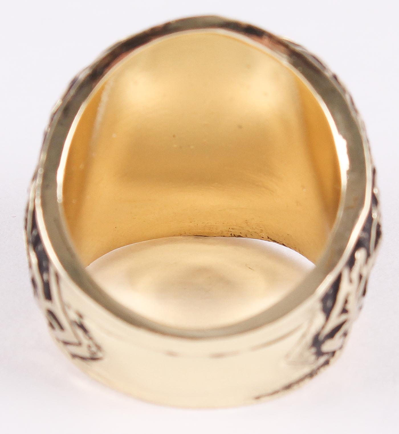 Mickey Mantle Yankees High Quality Replica 1961 World Series Championship Ring With custom engraved display case. at PristineAuction.com Mickey Mantle Yankees High Quality Replica 1961 World Series Championship Ring With custom engraved display case. at PristineAuction.com