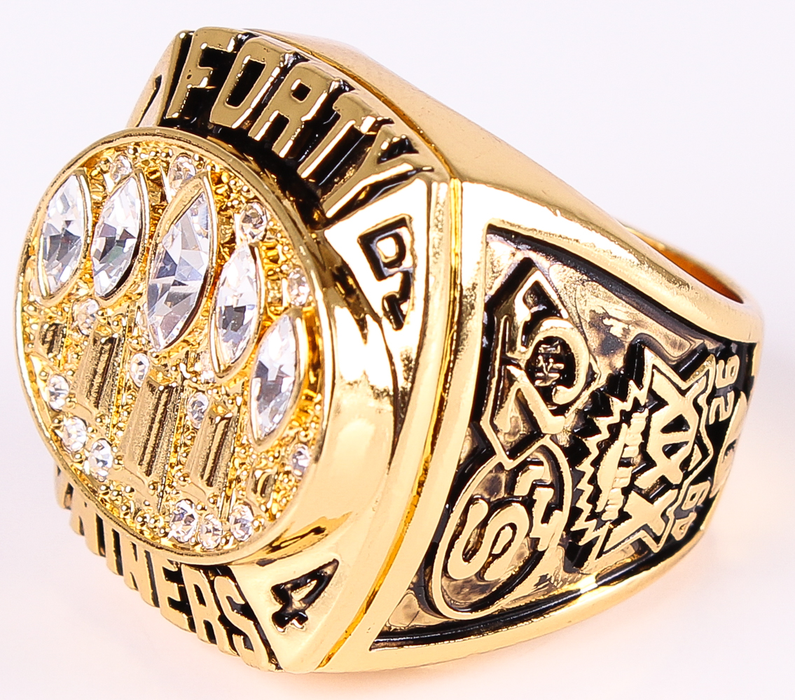 Steve Young 49ers High Quality Replica 1994 Super Bowl Champions Ring With Custom Engraved Display Case at PristineAuction.com Steve Young 49ers High Quality Replica 1994 Super Bowl Champions Ring With Custom Engraved Display Case at PristineAuction.com