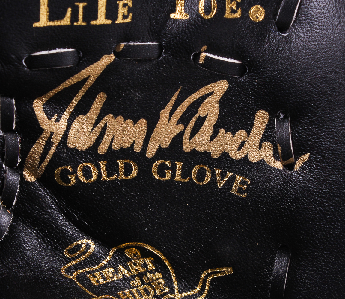 Johnny Bench Signed Rawlings Pro Model Mini Catchers Glove with High Quality Display Case (PSA COA) at PristineAuction.com Johnny Bench Signed Rawlings Pro Model Mini Catchers Glove with High Quality Display Case (PSA COA) at PristineAuction.com