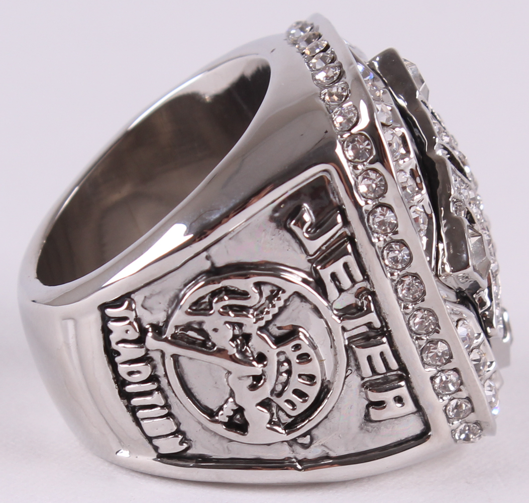 Derek Jeter Yankees High Quality Replica 2008 World Series Championship Ring at PristineAuction.com Derek Jeter Yankees High Quality Replica 2008 World Series Championship Ring at PristineAuction.com