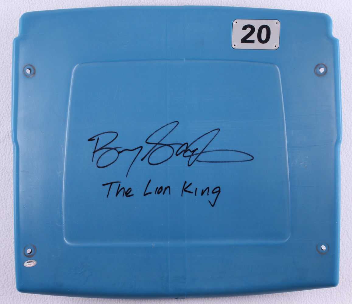 Barry Sanders Signed Silverdome Stadium Blue #20 Seatback Inscribed "The Lion King" (Schwartz) at PristineAuction.com Barry Sanders Signed Silverdome Stadium Blue #20 Seatback Inscribed "The Lion King" (Schwartz) at PristineAuction.com