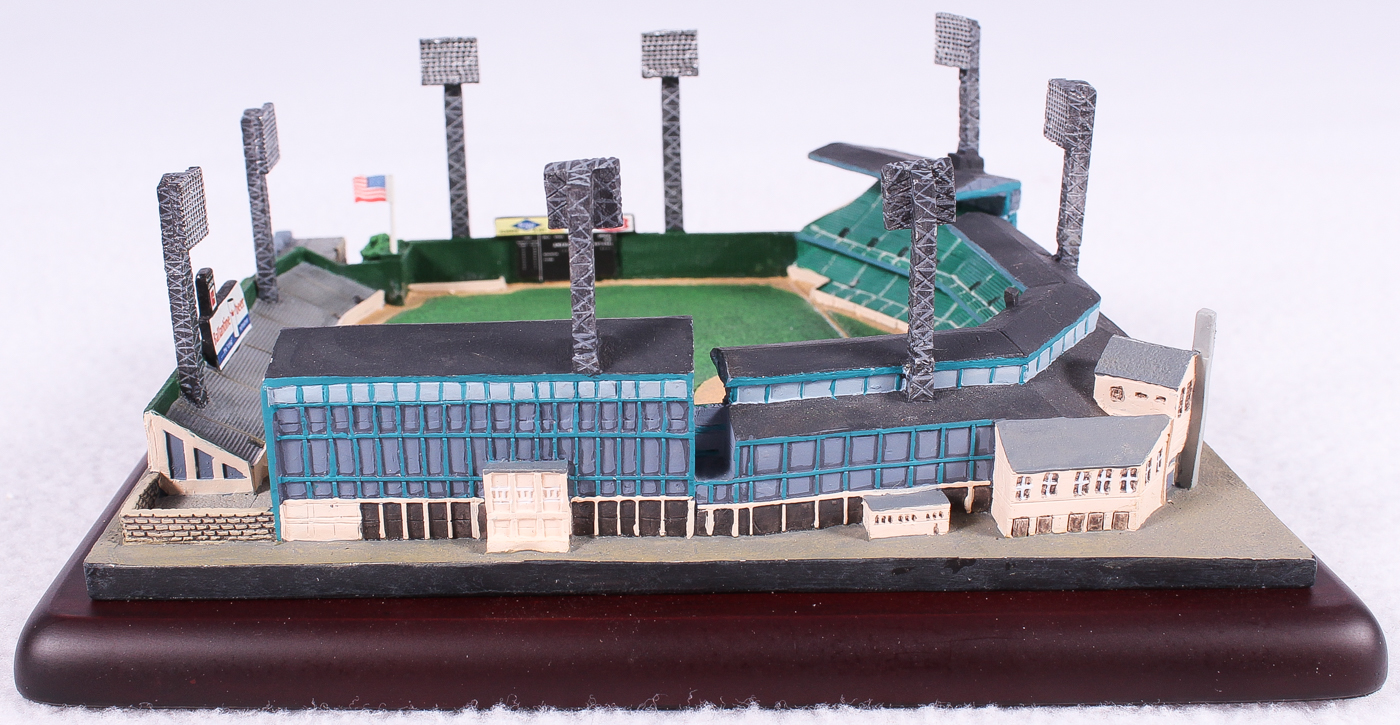 Griffith Stadium Figurine by The Danbury Mint at PristineAuction.com Griffith Stadium Figurine by The Danbury Mint at PristineAuction.com