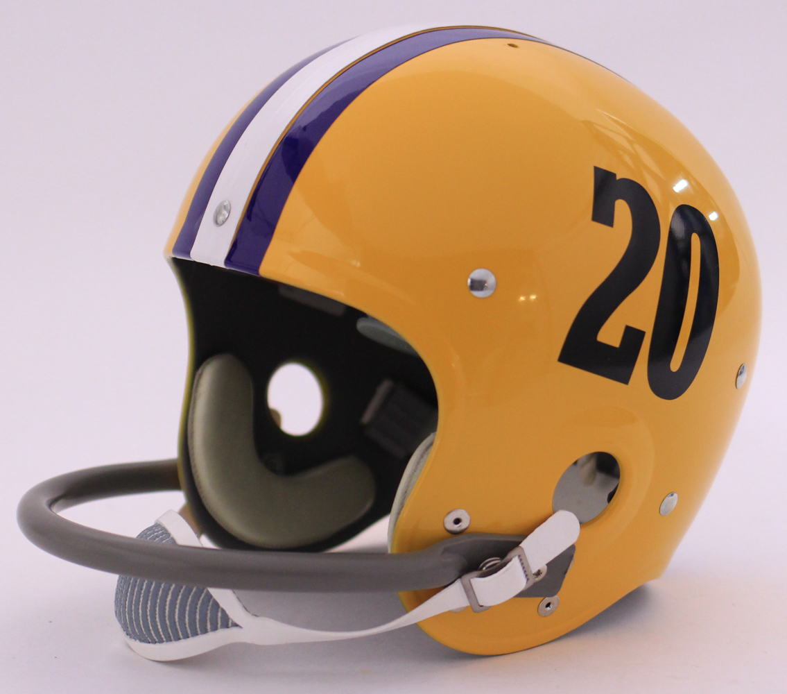 Billy Cannon Signed LSU Tigers Full-Size Authentic Throwback Suspension Helmet Inscribed "Heisman Trophy 1959" & "C.H.O.F." (JSA COA) at PristineAuction.com Billy Cannon Signed LSU Tigers Full-Size Authentic Throwback Suspension Helmet Inscribed "Heisman Trophy 1959" & "C.H.O.F." (JSA COA) at PristineAuction.com