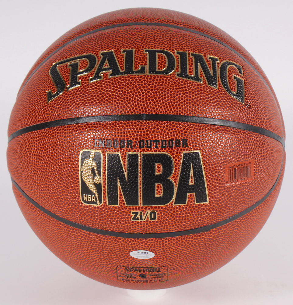 Shaquille O'Neal Signed NBA Basketball (Schwartz) at PristineAuction.com Shaquille O'Neal Signed NBA Basketball (Schwartz) at PristineAuction.com