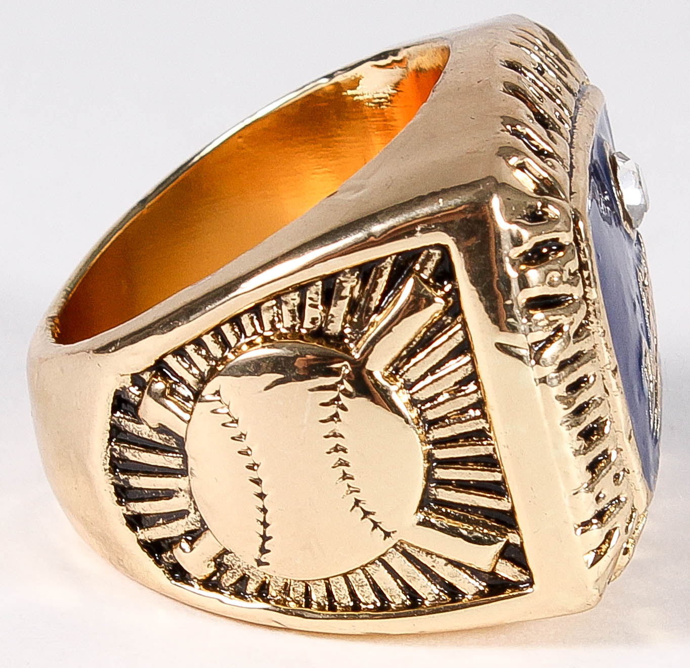 Los Angeles Dodgers High Quality Replica 1978 National League Championship Ring at PristineAuction.com Los Angeles Dodgers High Quality Replica 1978 National League Championship Ring at PristineAuction.com