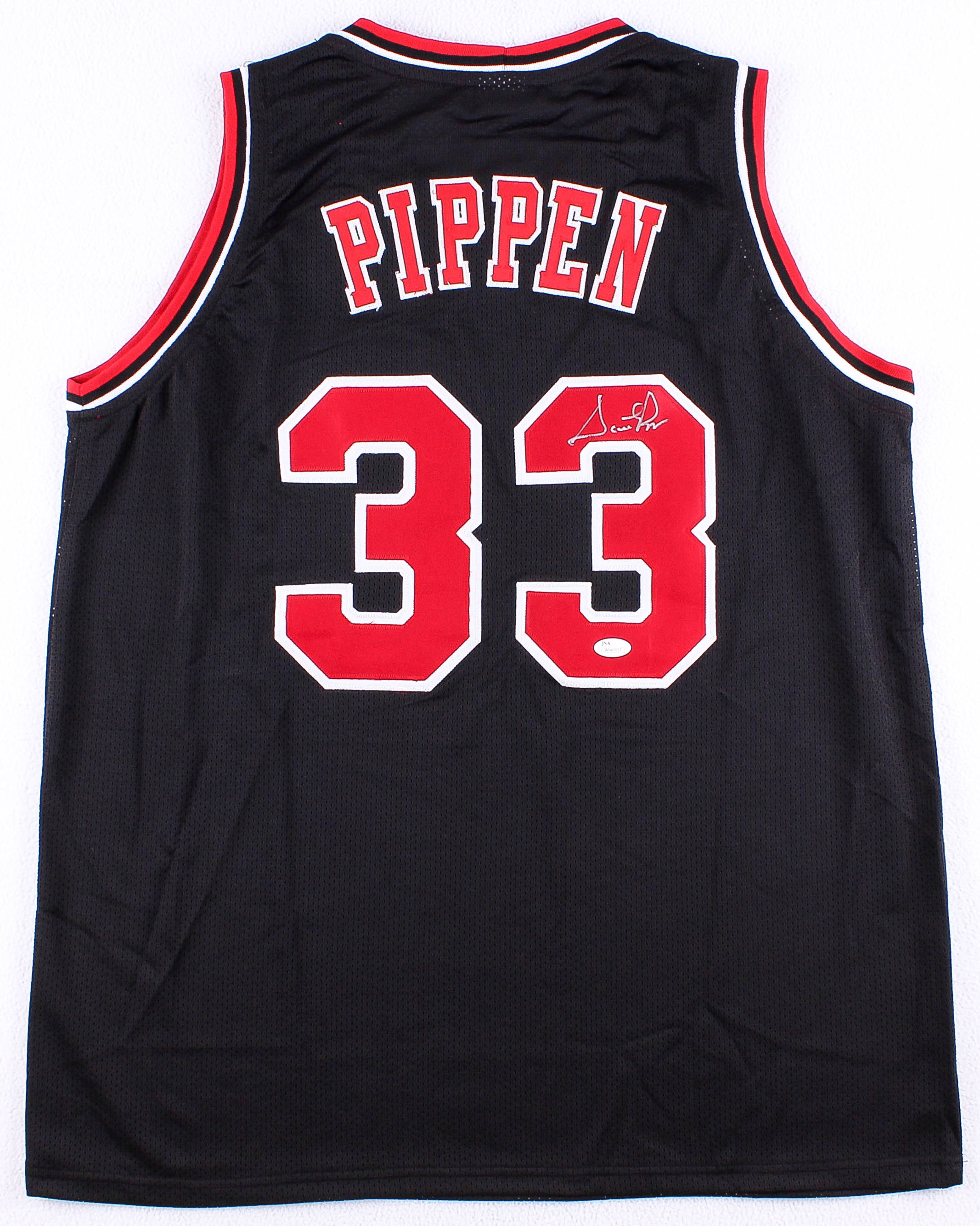 Scottie Pippen Signed Bulls Jersey (JSA COA) at PristineAuction.com Scottie Pippen Signed Bulls Jersey (JSA COA) at PristineAuction.com