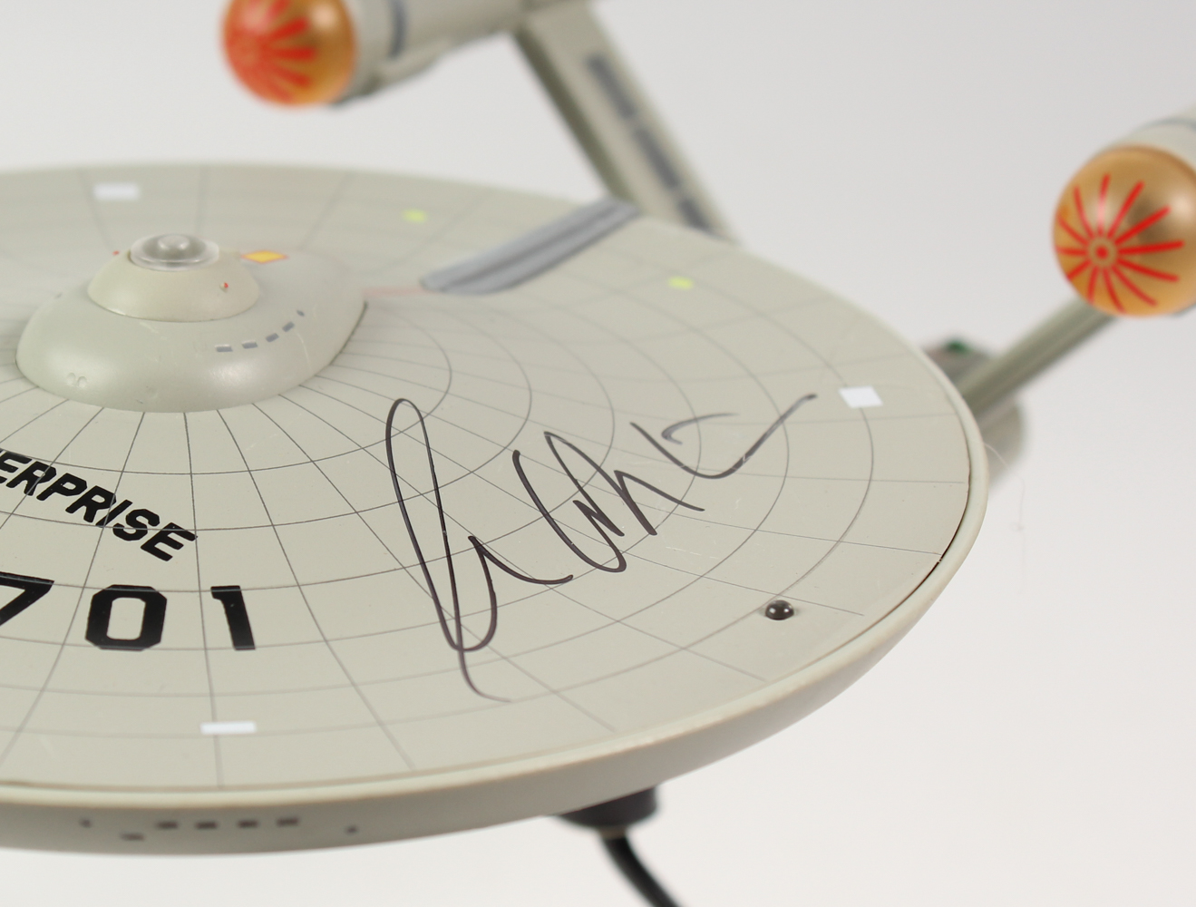 William Shatner Signed Star Trek "Starship Legends" 16" NCC-1701 Enterprise Electronic Starship (Schwartz COA) at PristineAuction.com William Shatner Signed Star Trek "Starship Legends" 16" NCC-1701 Enterprise Electronic Starship (Schwartz COA) at PristineAuction.com